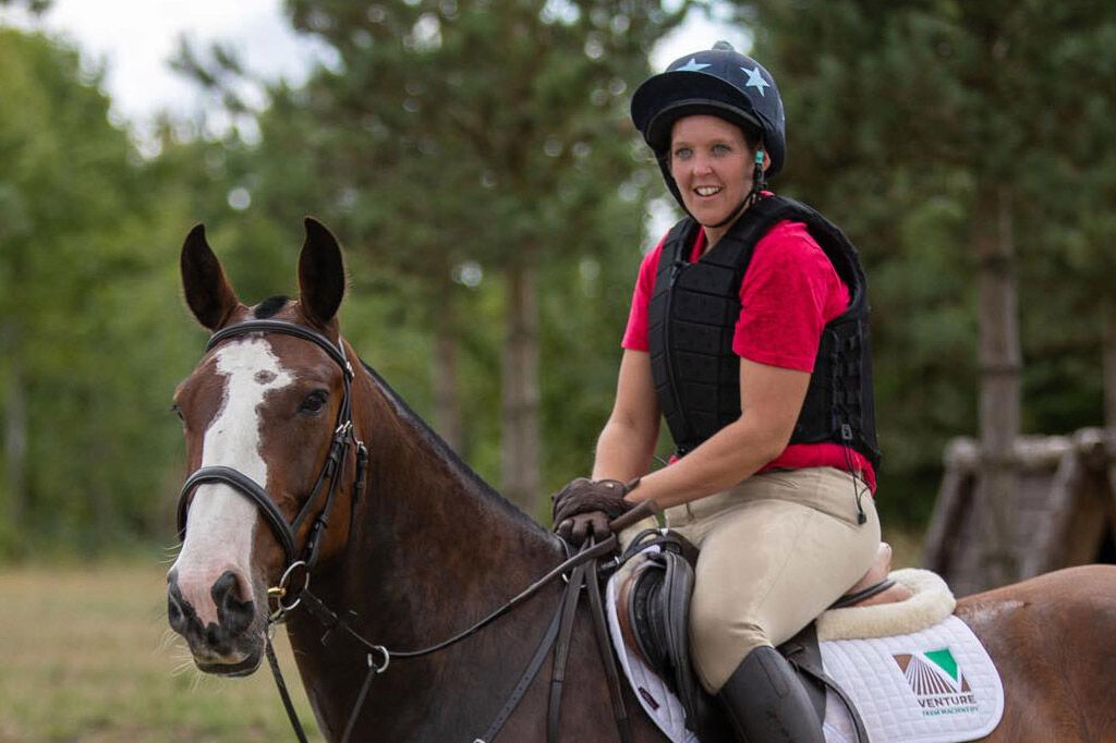 Rescue horse Elvis&#8217; transformation into an eventing supercob